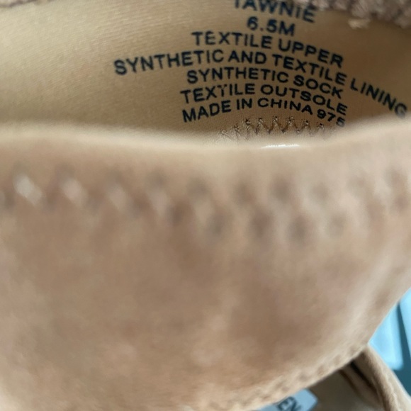 Steve Madden Tawnie Tan Suede Caged Heels - Picture 8 of 8